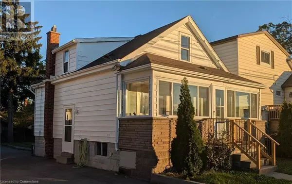 590 WOODWARD Avenue, Hamilton, ON L8H6P1