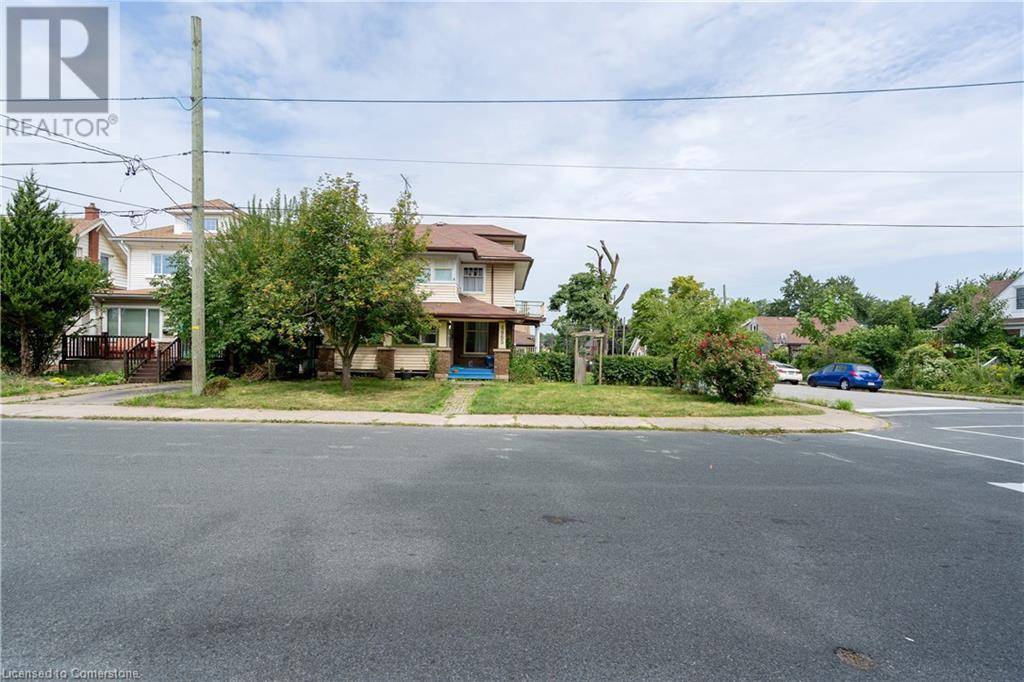 Niagara Falls, ON L2E1K3,4965 JEPSON Street