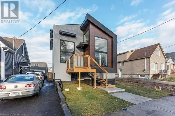 Hamilton, ON L8H3J6,209 GRENFELL Street