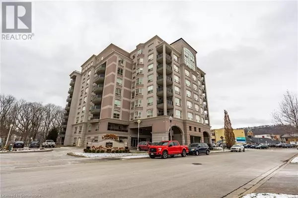 4000 CREEKSIDE Drive Unit# 207, Dundas, ON L9H7S9