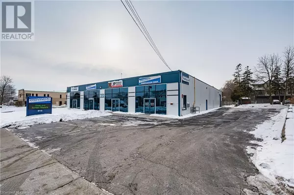 Kitchener, ON N2M1Y5,313 LAWRENCE Avenue Unit# A