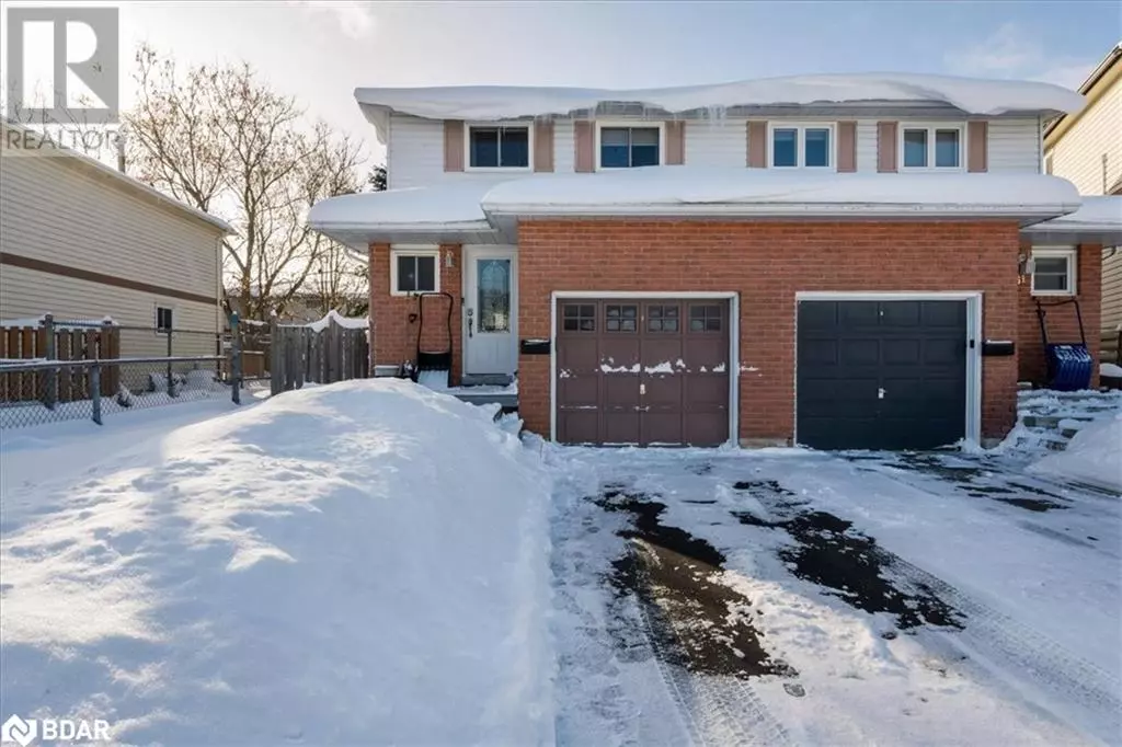 Barrie, ON L4M5L9,59 ROBIN Court