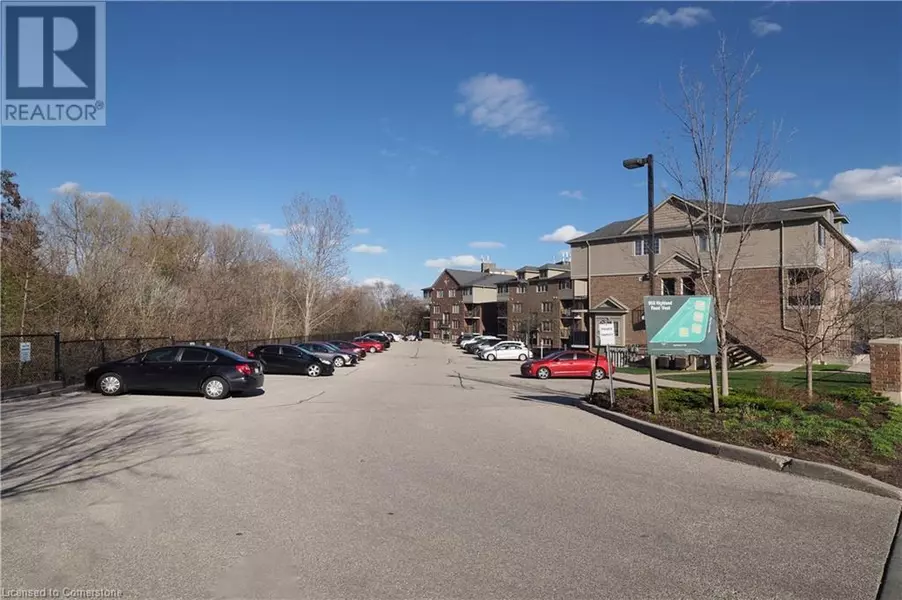 950 HIGHLAND Road W Unit# 15, Kitchener, ON N2N0A5