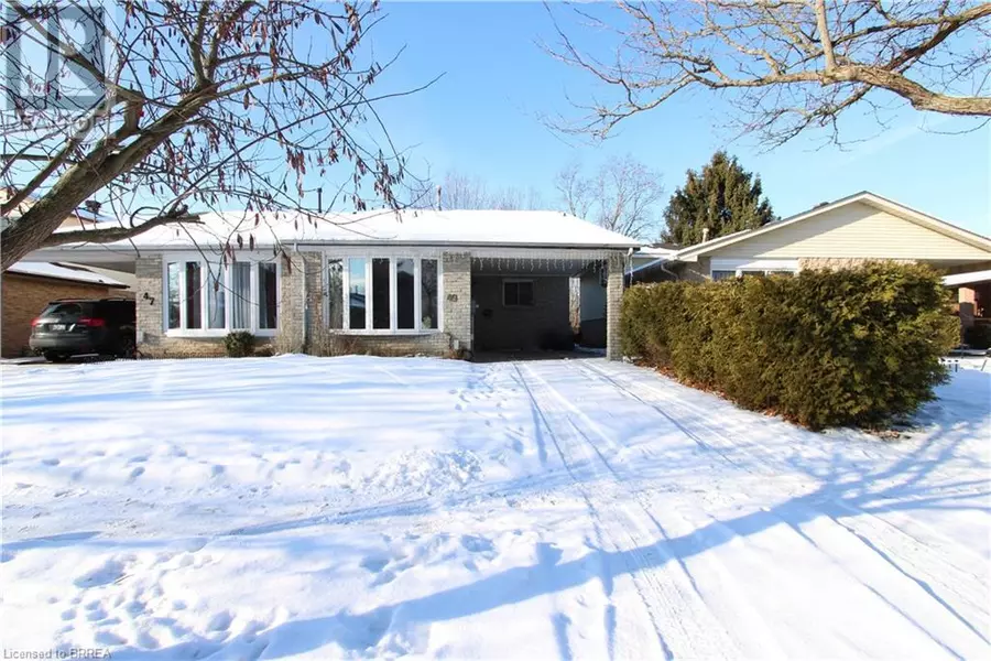 49 FOUR SEASONS Drive, Brantford, ON N3R7B6