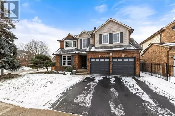 2112 BERWICK Drive, Burlington, ON L7M4B3