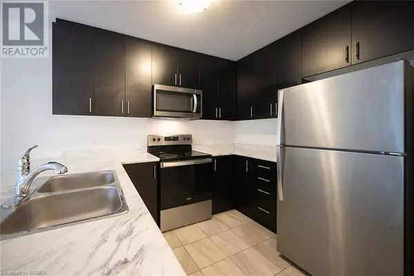 Brantford, ON N3T0R6,77 DIANA AVE #169