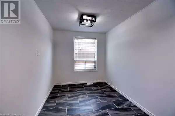 Hamilton, ON L8K2L8,14 GRAHAM Avenue S