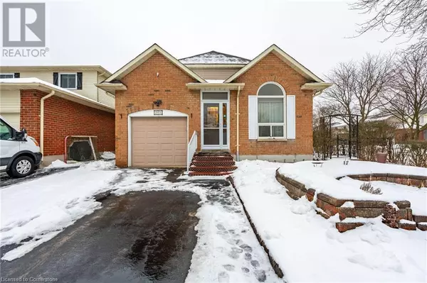 2154 CLIPPER Crescent, Burlington, ON L7M2P8