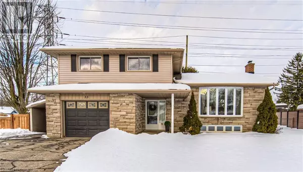 35 DALEWOOD Drive, Kitchener, ON N2A1G3