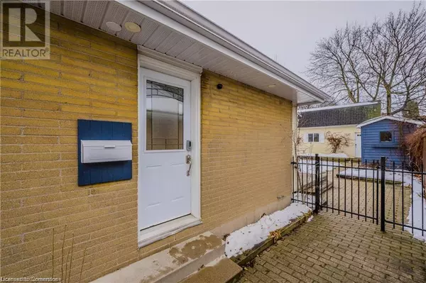 Kitchener, ON N2H6G8,39 OAKWOOD Avenue Unit# Basement