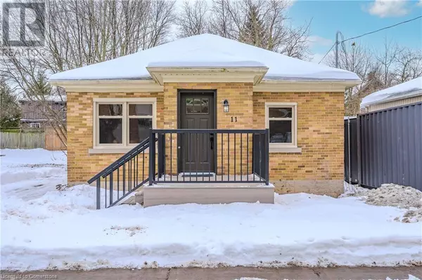 11 ESSON Street, Kitchener, ON N2M2V1