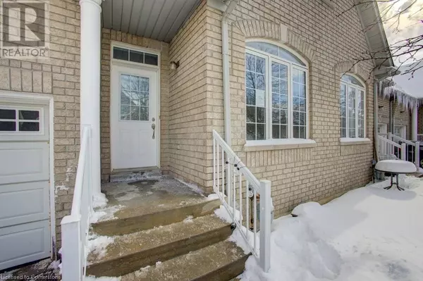 Oshawa, ON L1G8G2,19 NIAGARA Drive Unit# 27