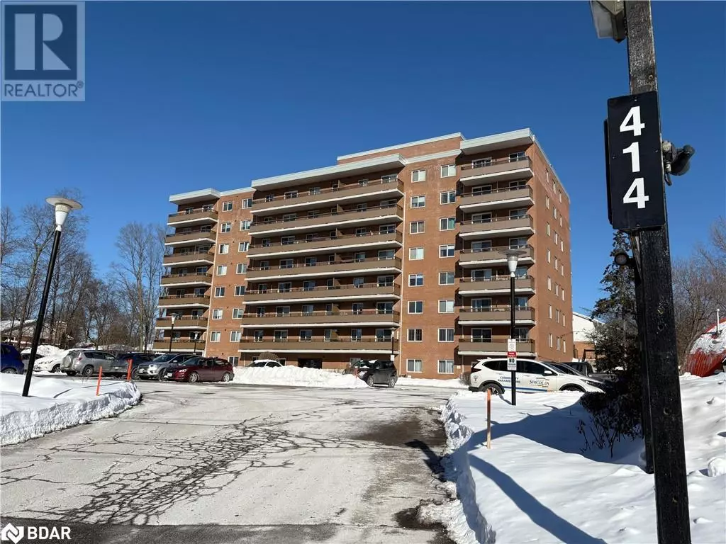 Barrie, ON L4M5J7,414 BLAKE Street Unit# 103