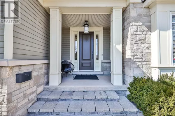 Oakville, ON L6L1W3,283 JENNINGS Crescent