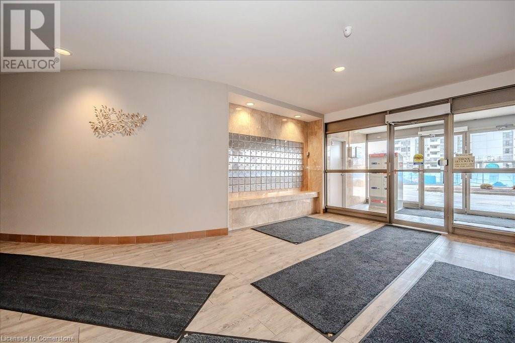 Kitchener, ON N2A3Z9,3227 KING ST East #301