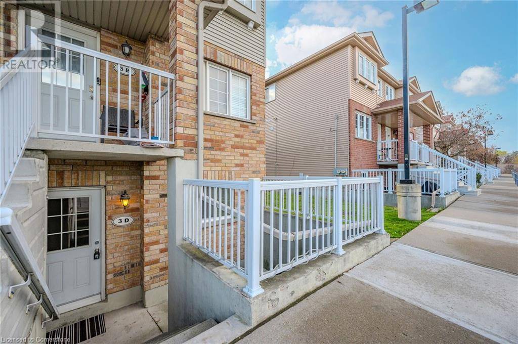 Kitchener, ON N2E0A3,50 HOWE DR #3D