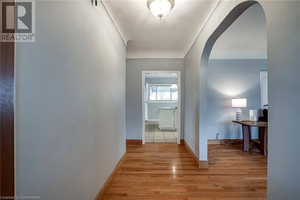 Hamilton, ON L8H6M4,628 DUNN Avenue
