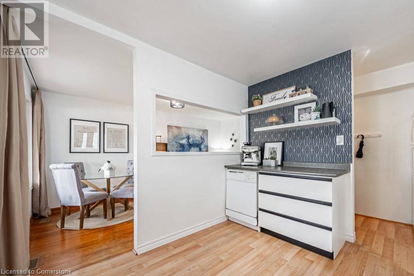 Mississauga, ON L5E2C8,1089 MEREDITH Avenue