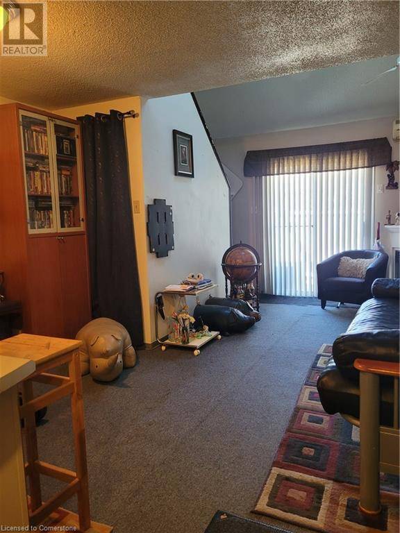 Kitchener, ON N2E3H9,41 VALLEYVIEW RD #26