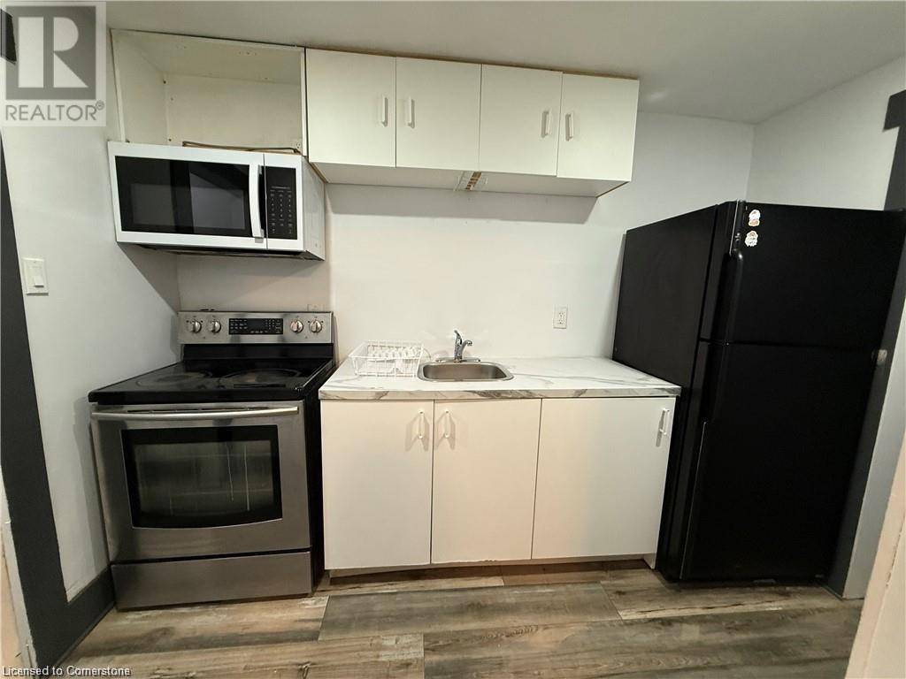 Hamilton, ON L8L3A7,719 BARTON Street E