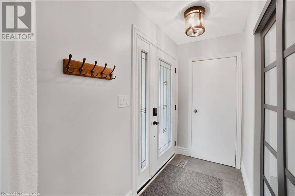Hamilton, ON L9C5G4,250 WEST 31ST ST #Unit A