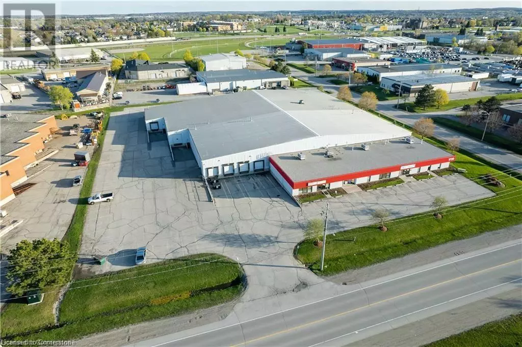 Cambridge, ON N1T1T2,1720 BISHOP ST North #1