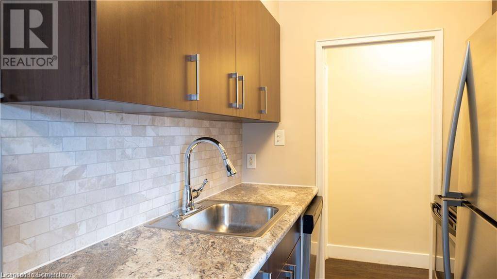 Hamilton, ON L8N1N6,326 HUNTER ST East #202