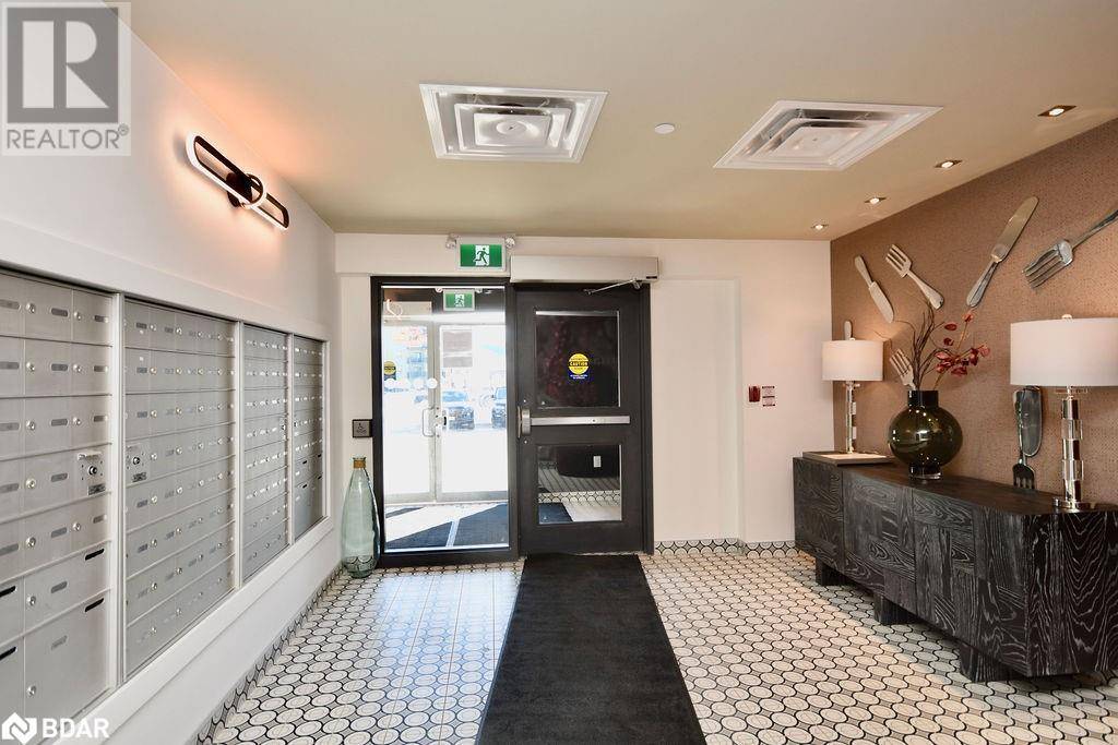 Barrie, ON L9J0M2,4 SPICE WAY #515