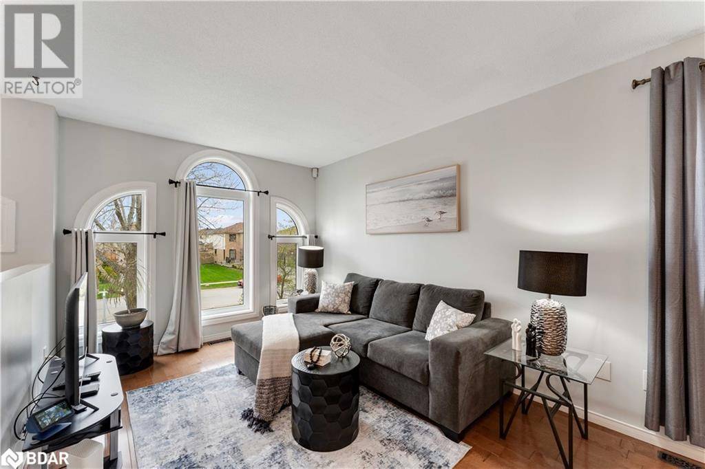 Barrie, ON L4N9N9,36 LESLIE Avenue