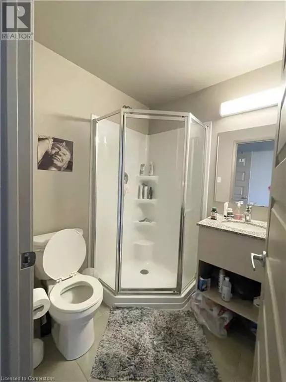 Waterloo, ON N2L3H6,8 HICKORY ST #906