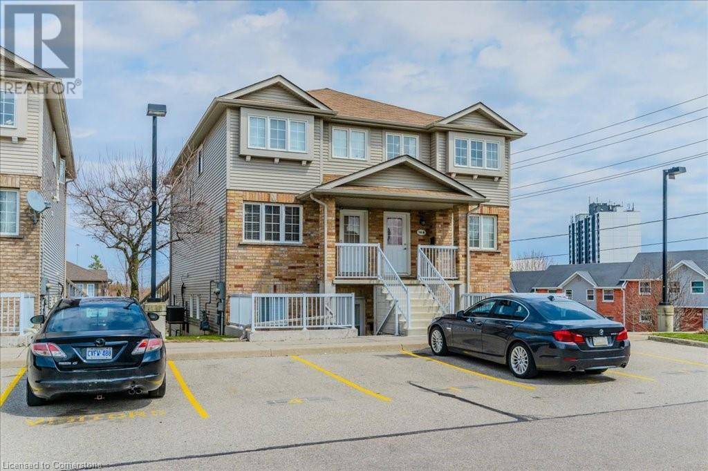 Kitchener, ON N2E0A3,50 HOWE DR #18D