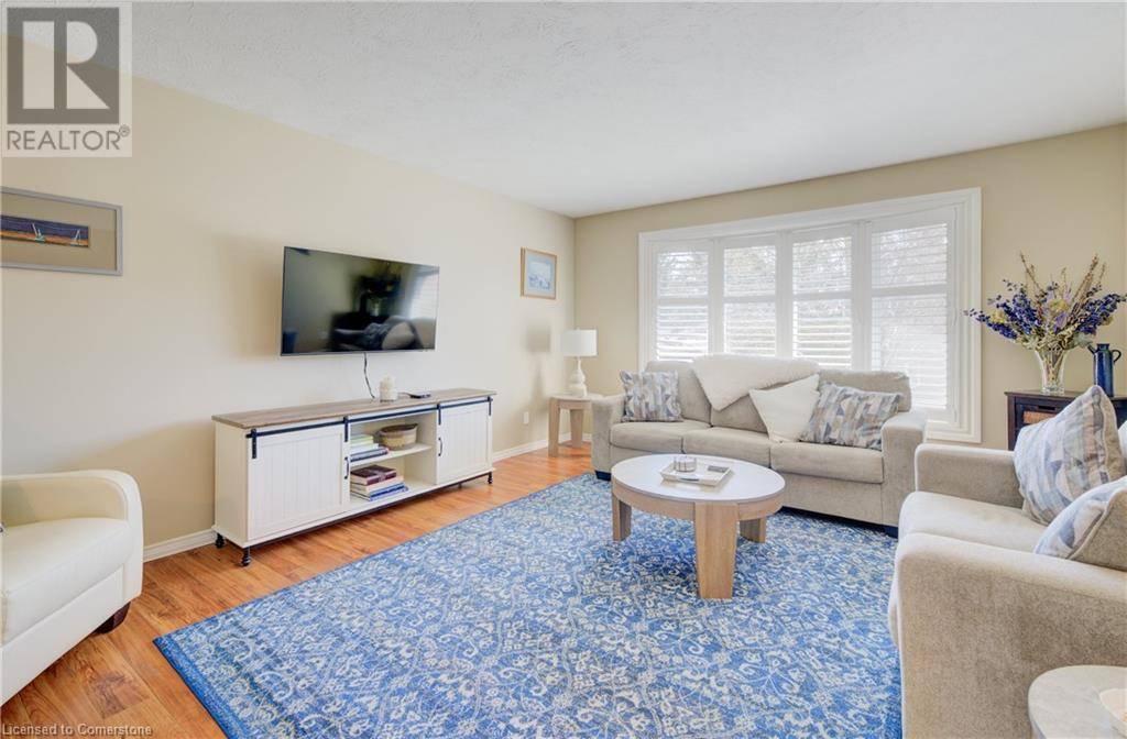 Kitchener, ON N2P1Y6,40 SABRINA Crescent