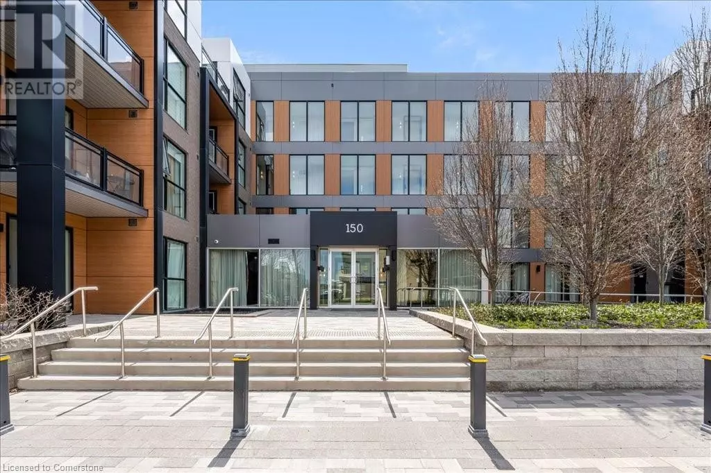 Oakville, ON L6H0W3,150 SABINA DRIVE DR #301