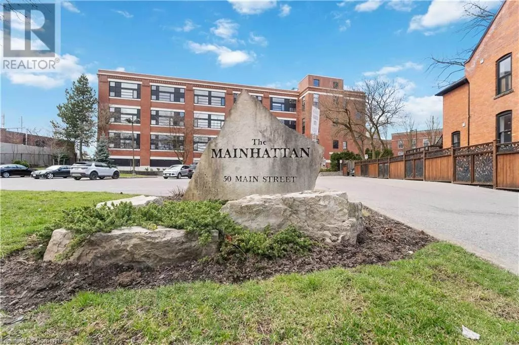 Dundas, ON L9H6P8,50 MAIN ST #202