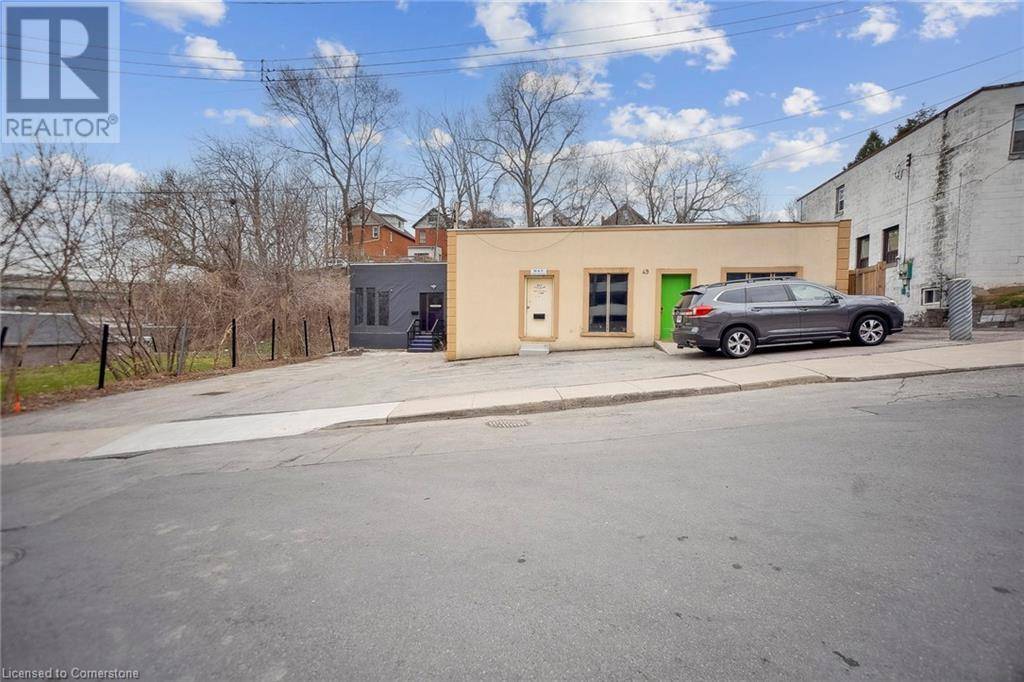 Hamilton, ON L8S3M6,49 GLEN Road
