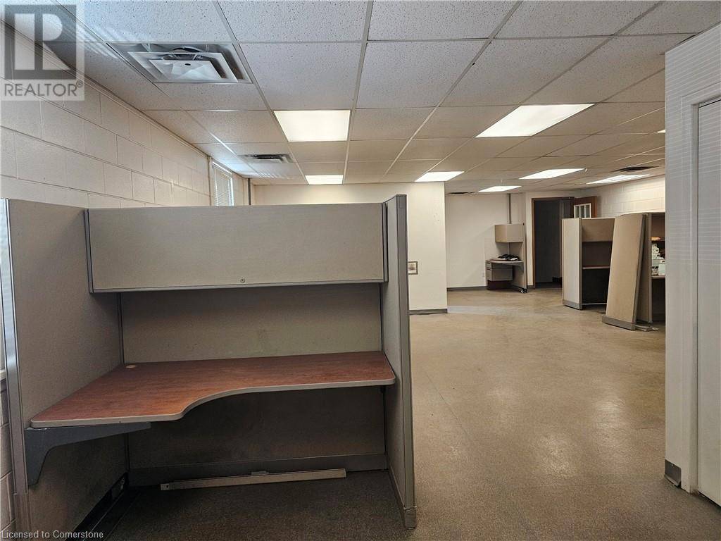 Hamilton, ON L8E2L9,237 ARVIN Avenue
