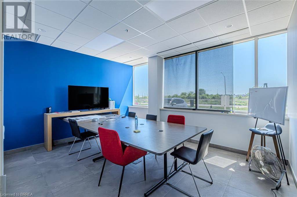 Hamilton, ON L0R1P0,11 AMBITIOUS CT #Bldg B #1