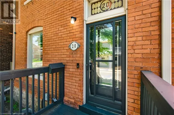 Hamilton, ON L8P3Z8,20 LOCKE Street S