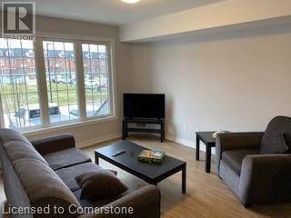 Barrie, ON L4M7C2,242 PENETANGUISHENE RD #15