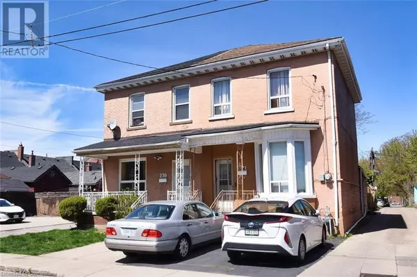 Hamilton, ON L8L2R3,241 ROBERT Street