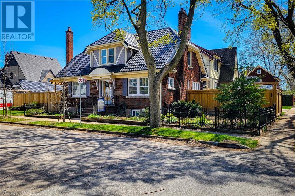 88 ST. PATRICK Street, St. Catharines, ON L2R1K5