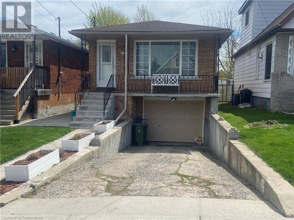 221 EAST 24TH Street, Hamilton, ON L8V2Y5