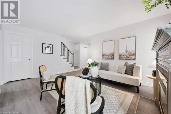 Guelph, ON N1E7G1,130 SILURIAN Drive