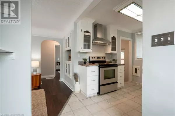 Kitchener, ON N2G3V8,263 SYDNEY Street S