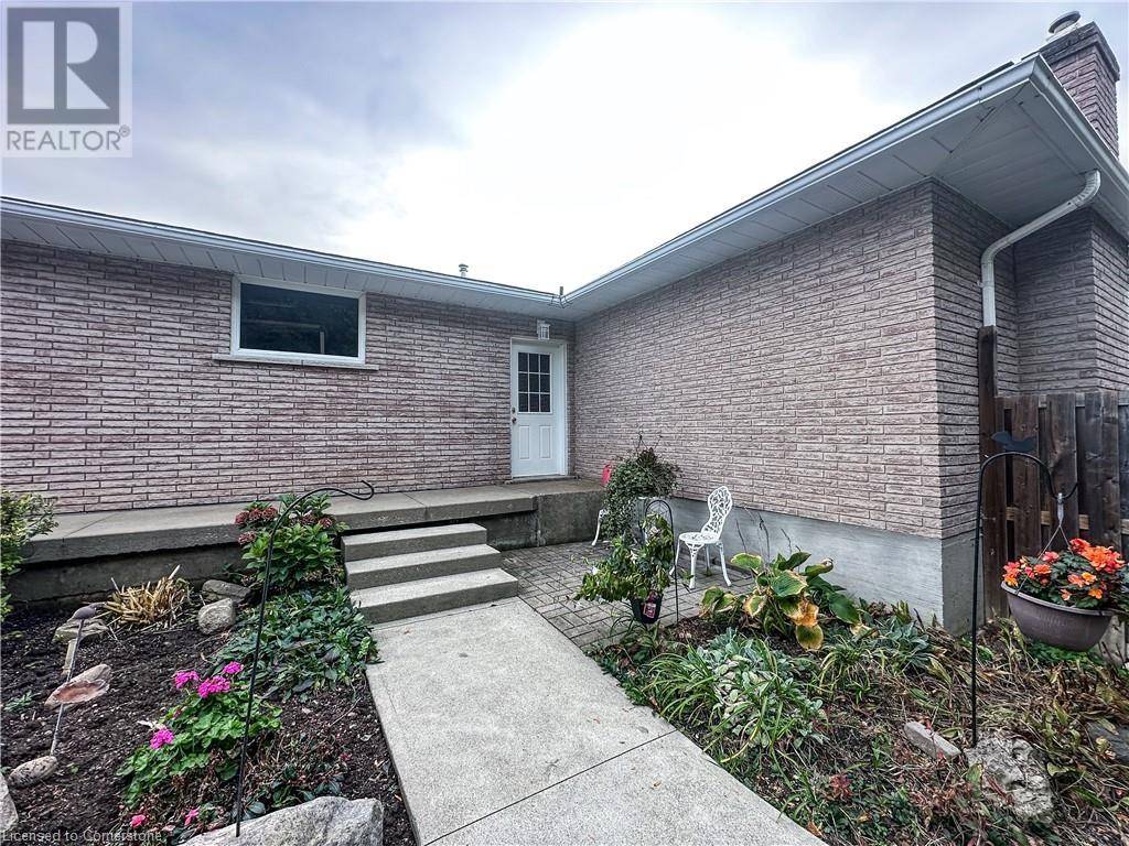 Binbrook, ON L0R1C0,2320 HENDERSHOT Road