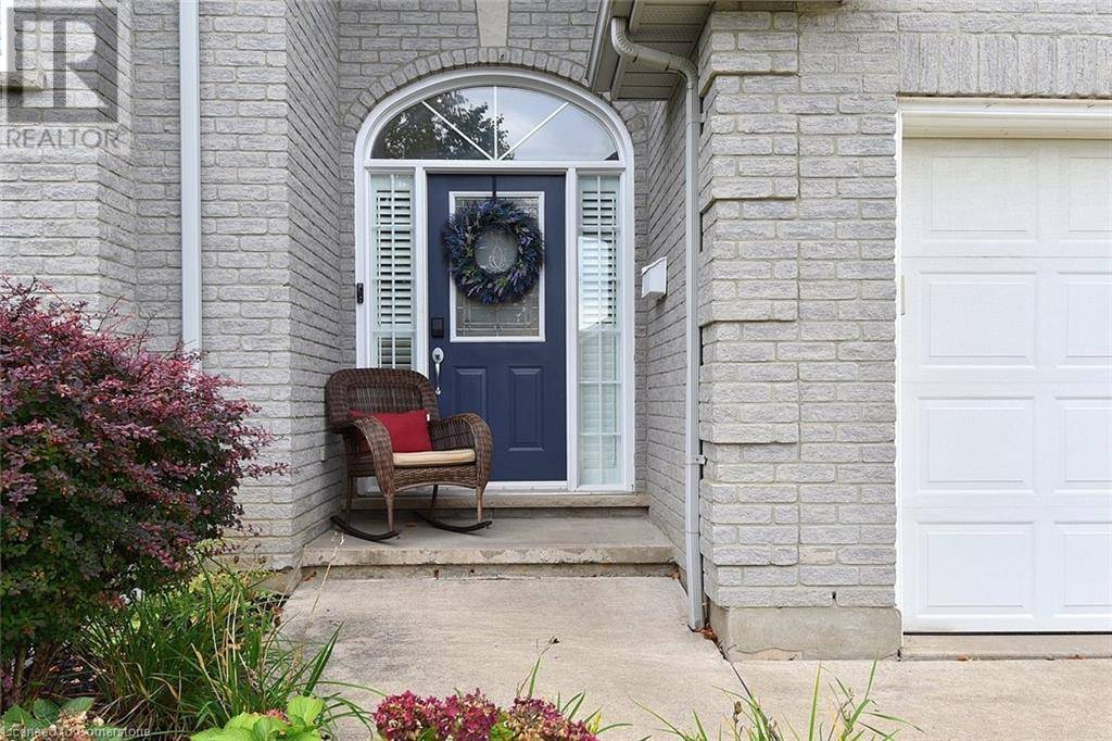 Niagara Falls, ON L2H3E6,4491 CONNELL Avenue