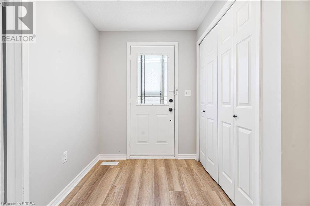 Brantford, ON N3T5L9,135 BIRKETT Lane