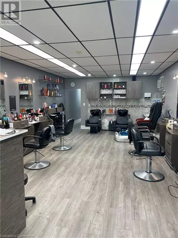 210 SAMUELSON ST #C, Cambridge, ON N1R1K6