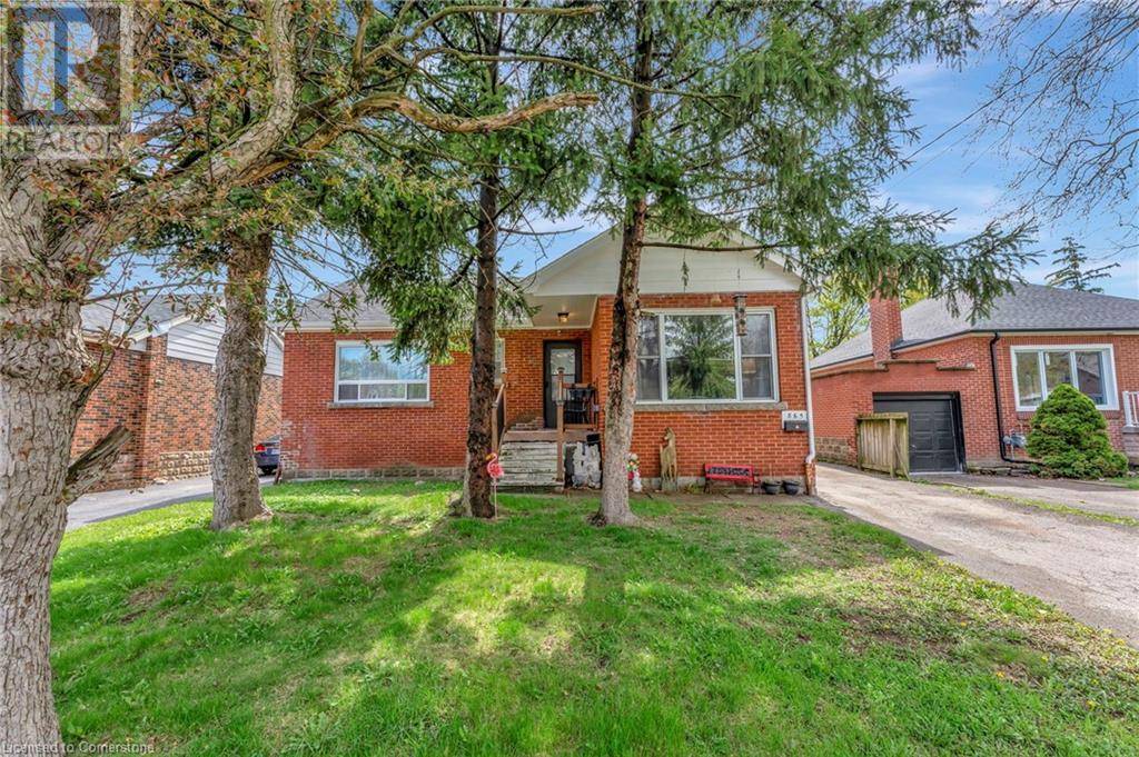 Hamilton, ON L9C4K7,865 GARTH Street