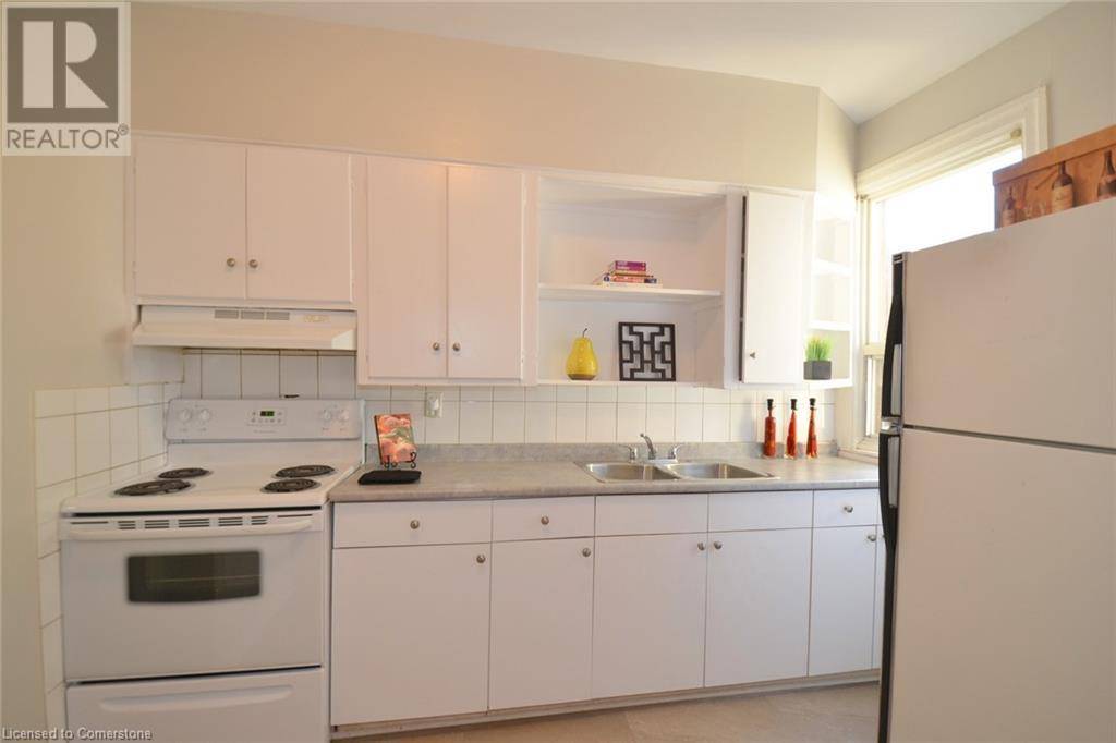 Hamilton, ON L8N2W6,58 ERIE Avenue
